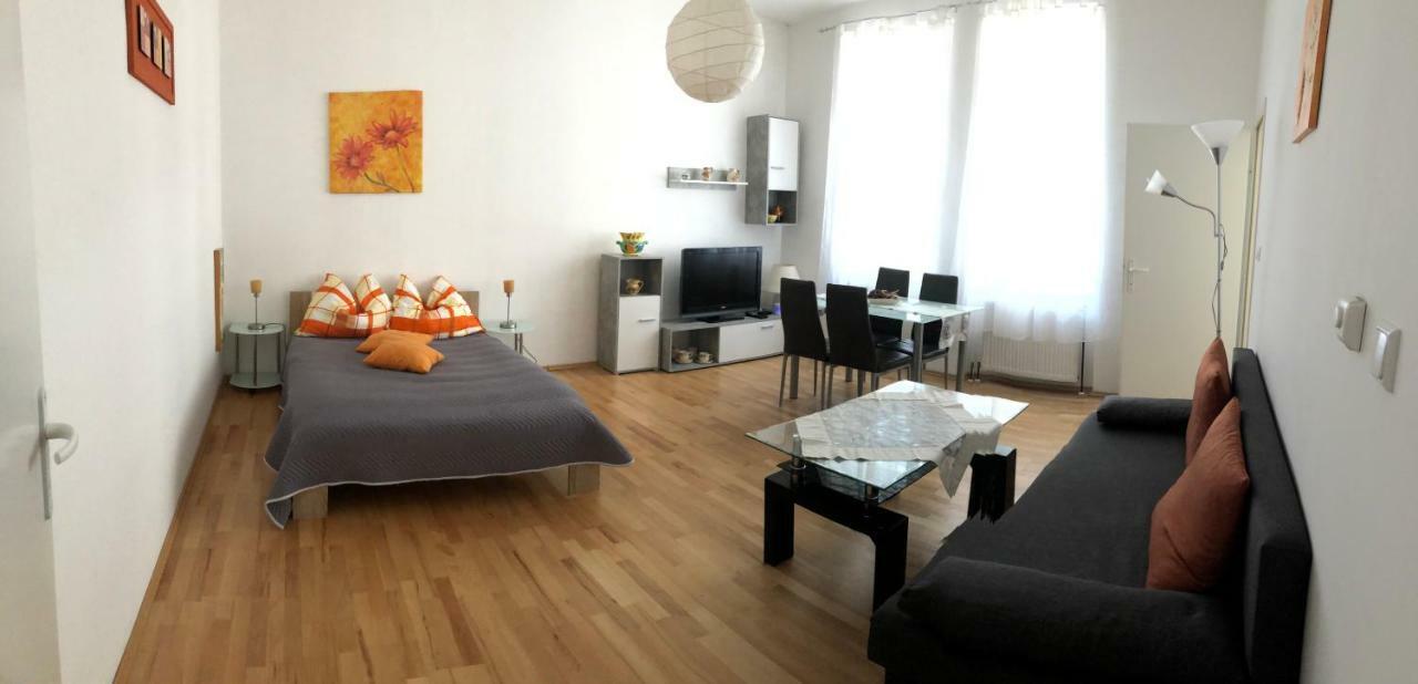 וינה Apartment Veronika 29 מראה חיצוני תמונה